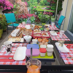 https://chez-pat-et-nanou.fr-provencehotel.com